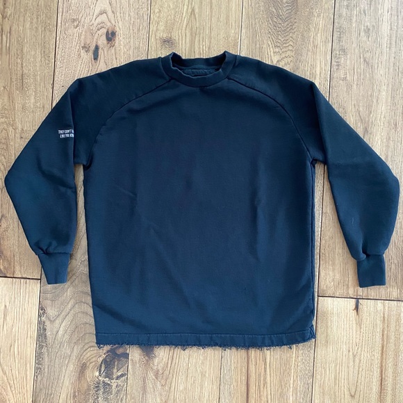 Black Zanerobe crew neck with frayed bottom. XS - Picture 1 of 3